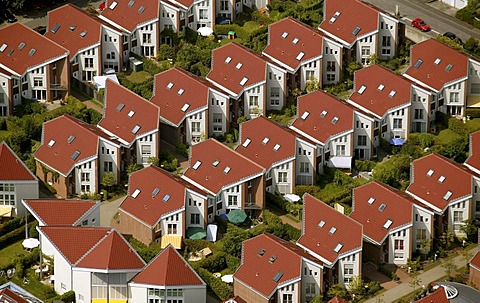 Aerial view, rows of houses, Saarn, Muehlheim, Ruhr Area, North Rhine-Westphalia, Germany, Europe