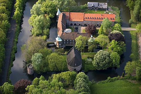 Aerial photo, Baldenhorst castle, moated castle, Graefte, Castrop-Rauxel, Ruhr area, North Rhine-Westphalia, Germany, Europe