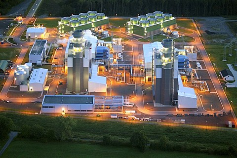 Aerial photograph, GuD-Kraftwerk, gas turbine power plant, evening shot, power plant cooler, public utility companies: Stadtwerke Hamm, Stadtwerke Witten, Stadtwerke Herne, Trianel, Siemens, Uentrop, Hamm, Ruhr Area, North Rhine-Westphalia, Germany, Europ