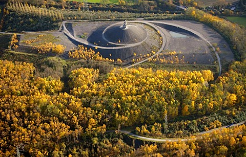 Aerial picture, Gelsenkirchen-Sued refuse dump, Himmelstreppe, stairs, Rheinelbe dump, International building exhibition Emscherpark 1999, by the artist Herman Prigann, Wattenscheid, Bochum, Ruhr area, North Rhine-Westphalia, Germany, Europe