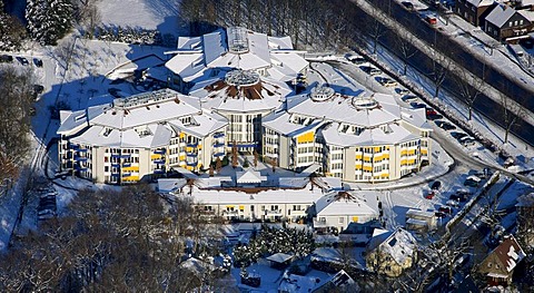 Aerial photo, retirement home, snow, Bottrop, Ruhr Area, North Rhine-Westphalia, Germany, Europe