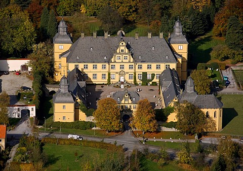 Aerial photo, boarding school, baroque Castle Eringerfeld, Geseke, Soest District, Soester Boerde, South Westphalia, North Rhine-Westphalia, Germany, Europe