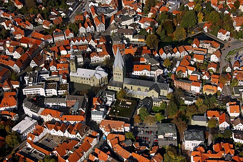 Aerial photo, St. Petri church, St. Patrokli-Dom Cathedral, inner city, Soest, Kreis Soest, Soester Boerde, South Westphalia, North Rhine-Westphalia, Germany, Europe