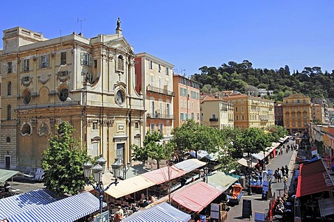 Flower and vegetable market in front of Chapel La Chapelle de la Misericorde, Cours Saleya, Nice, Alpes-Maritimes, Provence-Alpes-Cote d'Azur, Southern France, France, Europe