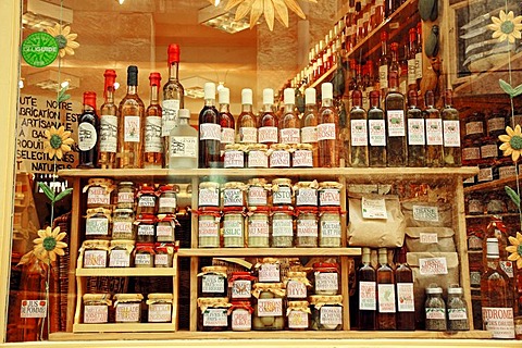 Bottles of wine and regional specialities in shop window, Entrevaux, Alpes-de-Haute-Provence, Provence-Alpes-Cote d'Azur, Southern France, France, Europe, France, Europe