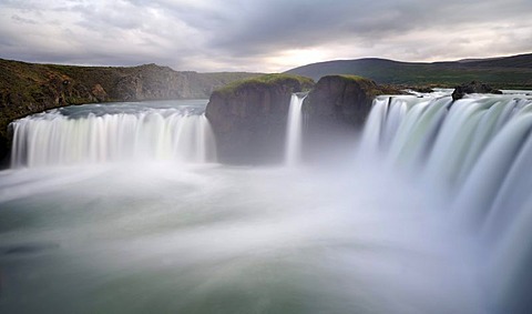 Waterfall Godafoss "Waterfall of the gods", Skjalfandafljot River, ï¬ingeyjarsveit community, Iceland, Europe