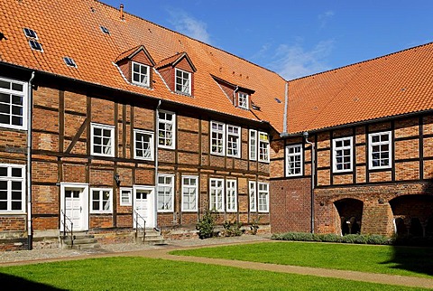 Inner court cloister, cathedral quarter, Verden on the Aller River, Lower Saxony, Germany, Europe