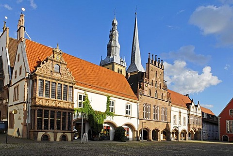 Town Hall in front of the Parish Church of Saint Nicolai, Lemgo, North Rhine-Westphalia, Germany, Europe