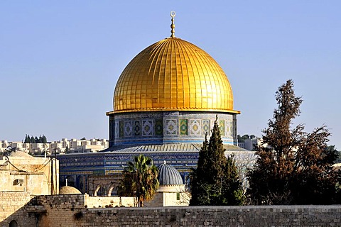 Golden dome of the Dome of the Rock, Qubbet es-Sakhra, in morning light, on Temple Mount, Jerusalem, Israel, Western Asia, Orient