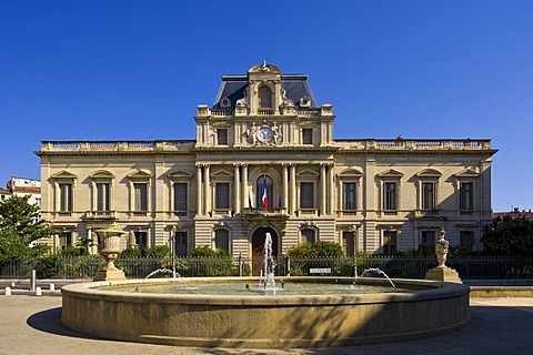 Le Prefecture, Montpellier, Languedoc-Roussillion, France, Europe, PublicGround