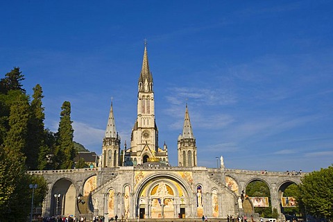 Rosary Basilica and the basilica of the immaculate conception, Lourdes, Midi Pyrenees, France, Europe, PublicGround