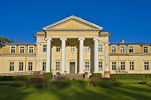 Krimulda Castle, Gauja National Park, Riga, Latvia, Baltic States, Northeastern Europe, PublicGround