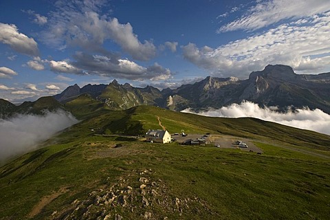 Grand Gabison, Pic Lalate, Pic Sanctus and Pic Ger, pyrenees seen from the Col d'Aubisque, Aquitaine, France, Europe