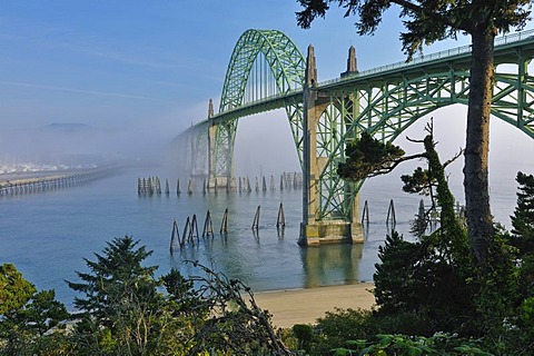 Yaquina Bay Bridge, old steel bridge, sight, Newport, Lincoln County, Oregon USA