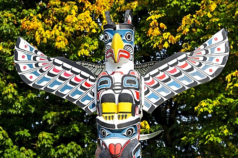 Indian totem, totem pole in Stanley Park, Vancouver, British Columbia, Canada, North America