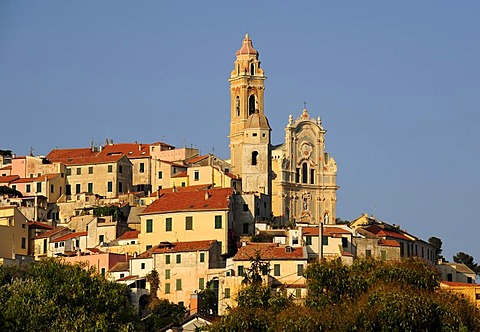 Cervo with the Parish church of San Giovanni Battista, Riviera dei Fiori, Liguria, Italy, Europe