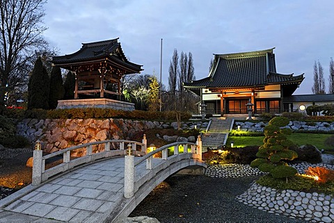 Japanese rock garden, Buddhist temple complex, bell tower, Eko-House of Japanese Culture, dusk, Duesseldorf, North Rhine-Westphalia, Germany, Europe