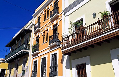 House facades, historic city centre of San Juan, Puerto Rico, Caribbean