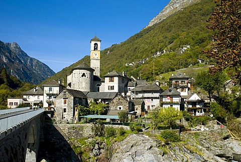 The village Lavertezzo in the Verzasca Valley, Valle Verzasca, Canton Ticino, Switzerland, Europe