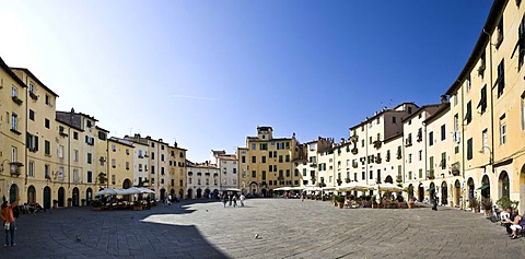 Piazza del Anfiteatro Square, Piazza Mercato Square, Amphitheatre, Lucca, Tuscany, Italy, Europe