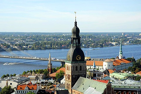 View from St. Peter's Church, Sv. Petera baznica, over the Daugava River and the Doma baznica Cathedral in the historic town centre, Vecriga, Riga, Latvia, Baltic states, Northeastern Europe