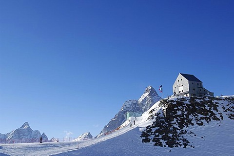 Mountain hut, Rifugio Theodulo, Mount Matterhorn, Zermatt, Wallis, Switzerland, Europe