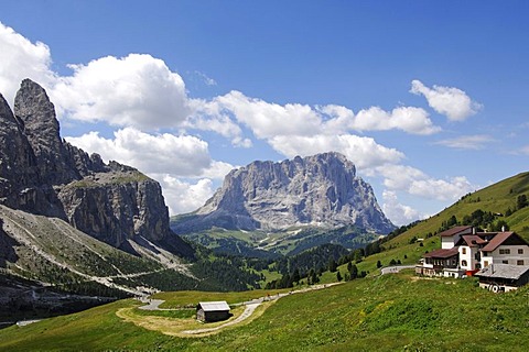 Passo Gardena mountain pass, Val Gardena, Alto Adige, Dolomites, Italy, Europe