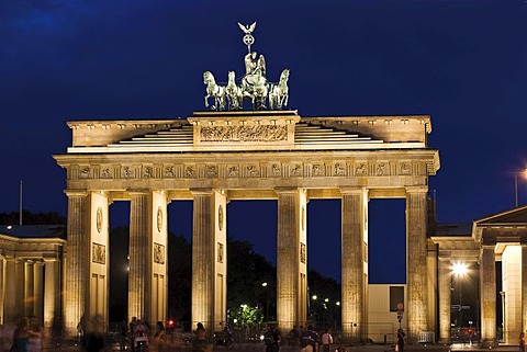 Brandenburg Gate, night shot, Berlin, Germany, Europe