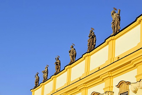 Baroque statues of saints, Baroque "Basilica Minor", Church of Visitation of Virgin Mary, on Svaty Kopecek, Holy Hill, near Olomouc, Czech Republic, Europe