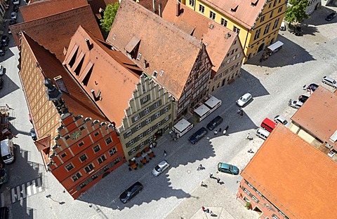 Gable roof houses: Ratsherrentrinkstube, Gasthaus zur Glocke Guesthouse, Deutsches Haus Guesthouse, Pharmacy, Schranne, Weinmarkt Square, Dinkelsbuehl, Middle Franconia, Bavaria, Germany, Europe