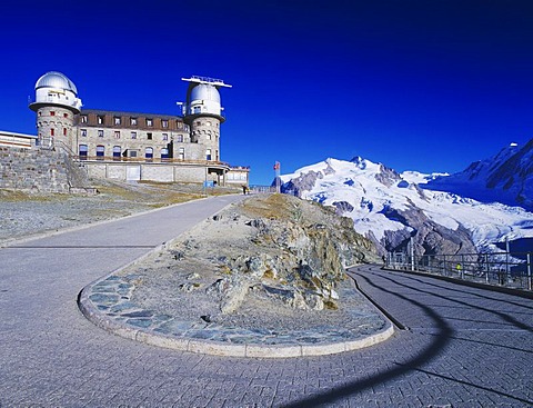 Kulm hotel and trail, Gornergrat, Zermatt, Swiss Alps, Switzerland, Europe