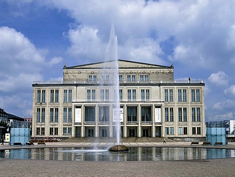 Opera House, Augustusplatz Square, Fountain, Leipzig, Saxony, Germany, Europe