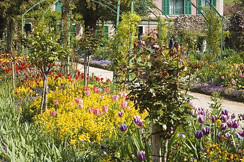 Garden of the Claude Monet House, Giverny, Normandy, France, Europe