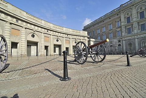 Old canons in the square in front of the Royal Palace, Stockholm, Sweden, Scandinavia, Europe