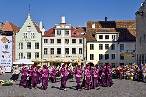 Dance group, old town festival, town hall square, Tallinn, Estonia, Baltic States, North Europe