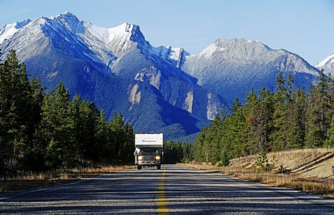 Drive through the Rocky Mountains, Jasper National Park, Alberta, Canada, North America