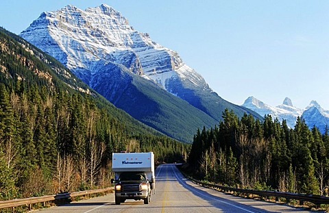 Drive through the Rocky Mountains, Jasper National Park, Alberta, Canada, North America