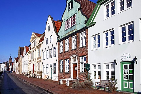 Historic gabled houses in the historic town centre of Glueckstadt, Schleswig-Holstein, Germany, Europe
