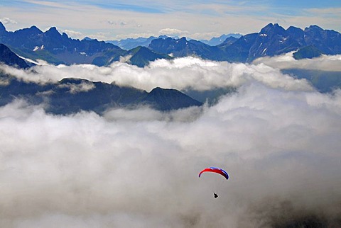 Panorama from Nebelhorn Mountain, Paraglider, Allgaeuer Alps, Bavaria, Germany, Europe