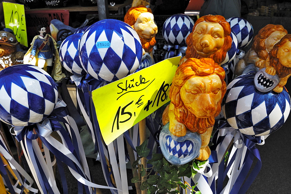 Garden balls, garden decoration, lions, Auer Dult, traditional market in Munich, Bavaria, Germany, Europe