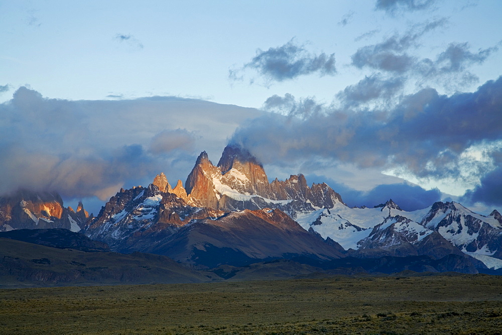 Morning light on the Fitz Roy massiv, Patagonia, Argentinia, South America