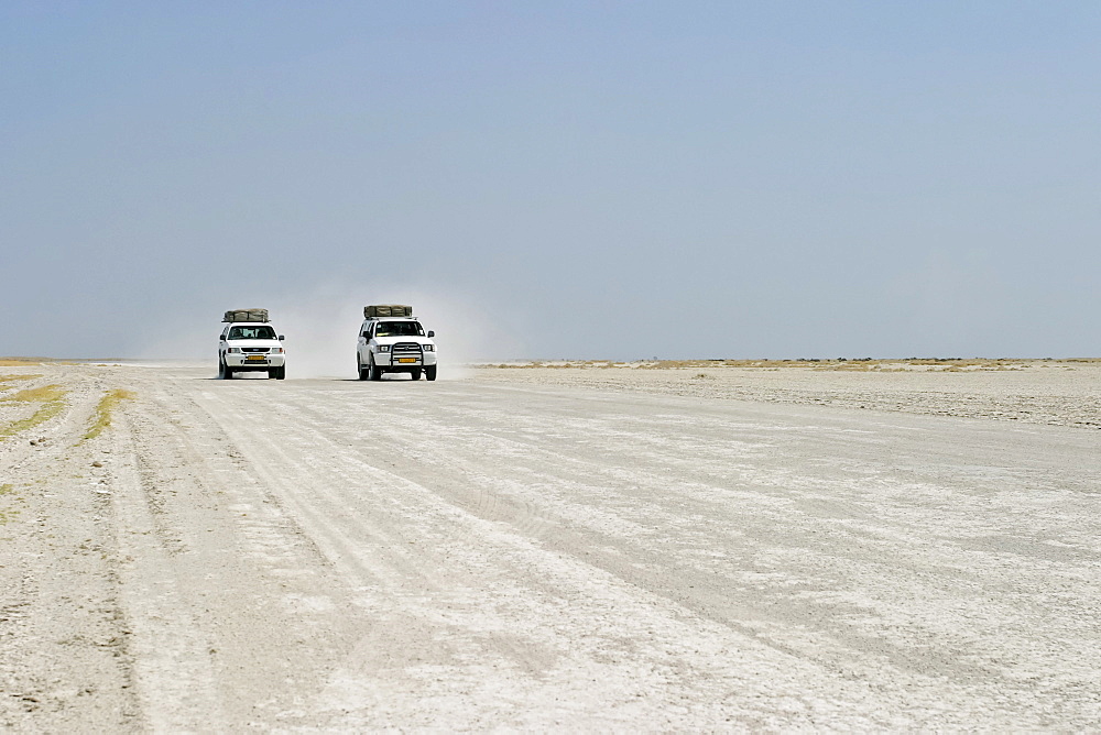 Offroad tour over a big salt pan, Sowa Pan, Makgadikgadi pans, Botswana, Africa