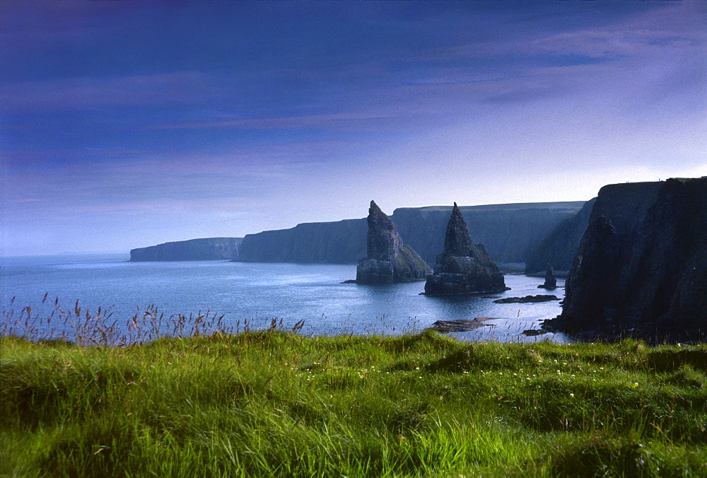 John O' Groats, Caithness, Wick Highland, Dunnet, Thurso, steep coastline in Scotland, UK, Europe