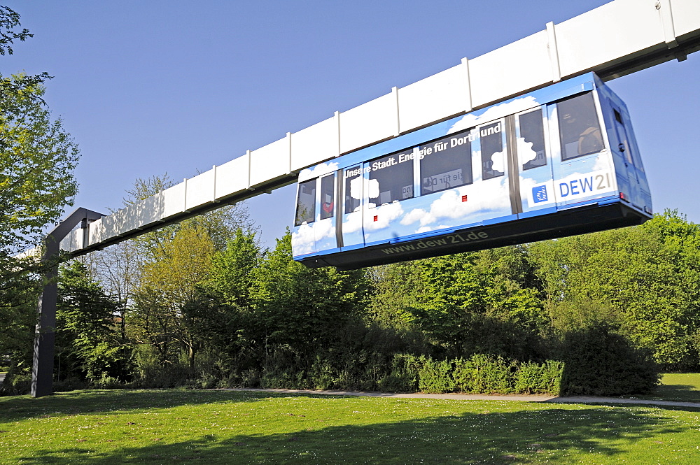 Suspension railway, elevated railway, university, Dortmund, North Rhine-Westphalia, Germany, Europe