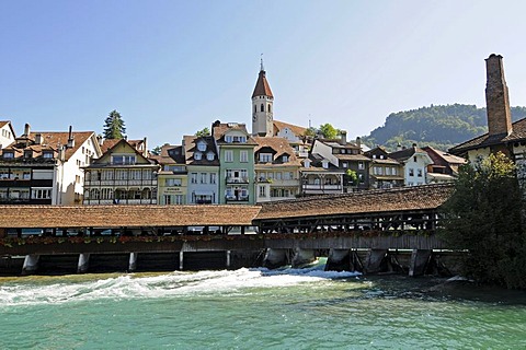 River Aare, wooden bridge, Thun Castle, historic district, Thun, Canton of Berne, Switzerland, Europe