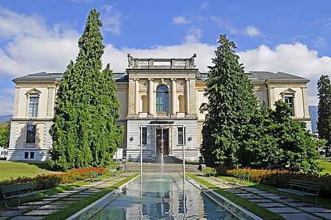 Fountain, park, art museum, emphasis on Swiss art, Solothurn, Switzerland, Europe