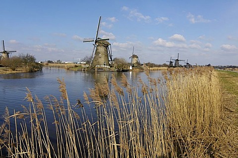 Kinderdijk near Rotterdam South Holland Zuid Holland Netherlands windmills mills at the Overwaard Polder