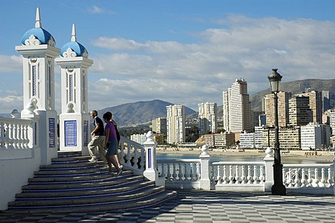 Tourist at the viewing platform, balcony of the Mediterranean, Benidorm, Costa Blanca, Spain