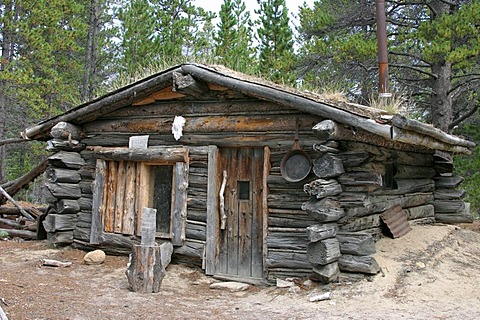 Log cabin Chilkoot Trail British Columbia Canada