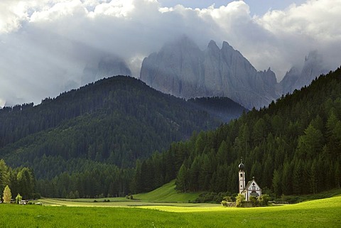 Church in St. Johann in Ranui and the Geisler mountain range, Villnosstal, South Tyrol, Italy